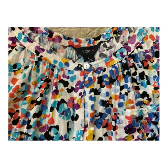 Intro blouse, tunic length, full button front, long/ button up sleeves. Colorful - Picture 5 of 7